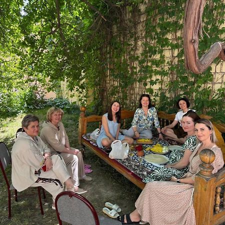 World Guest House Samarkand Bagian luar foto